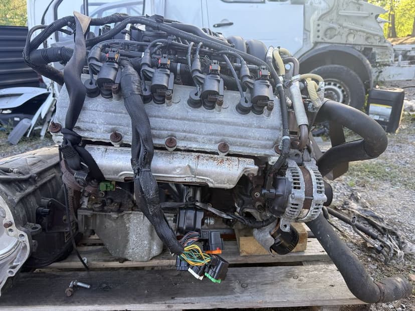 Silnik kompletny 5.7 HEMI Jeep Grand Cherokee WK