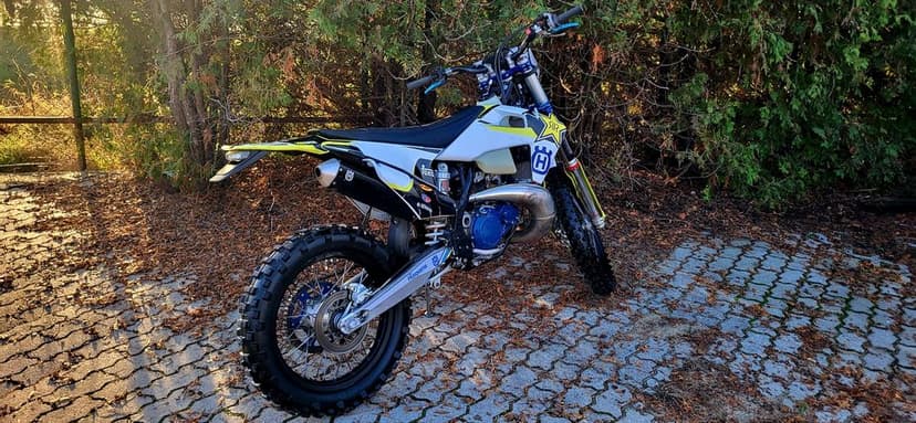 Husqvarna TE300 TPI 2021 Rockstar Edition Super Stan !!!