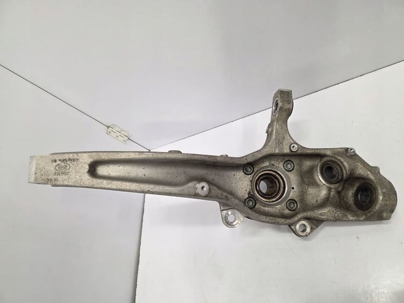 zwrotnica + piasta lewy przód land rover defender ii l663 l8b2-3k186-a