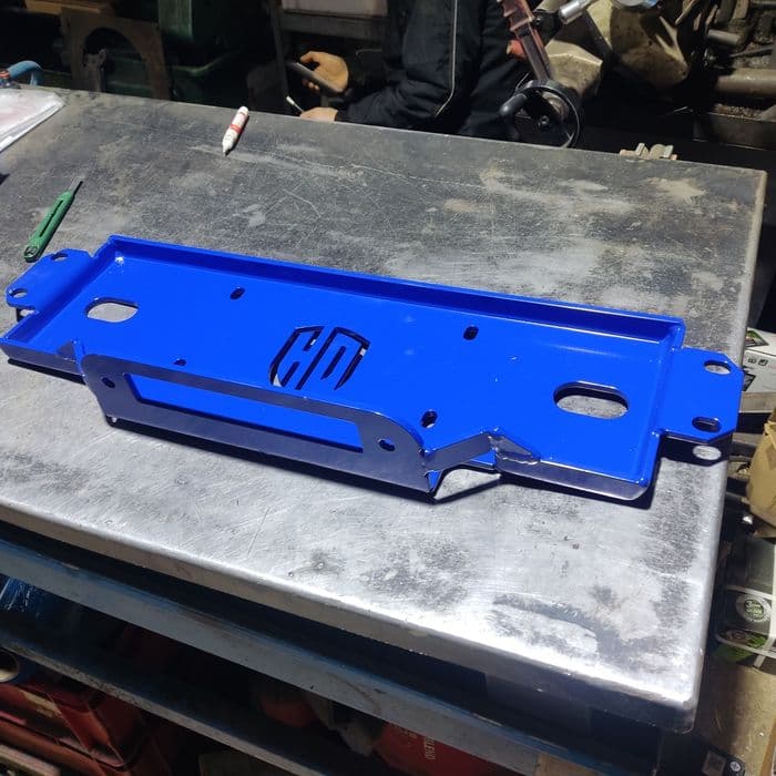 Płyta pod wyciągarke w zderzak Nissan patrol gr Y61