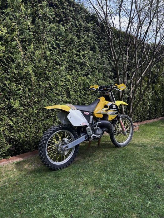 Suzuki RM 125  2T - stan bardzo dobry