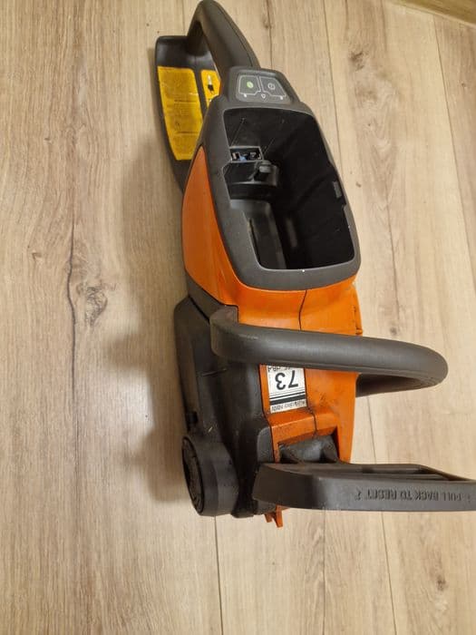 Pilarka akumulatorowa Husqvarna 136Li możliwa wysyłka