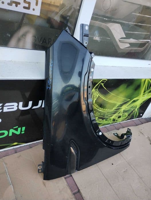 Błotnik przedni prawy Land Rover Discovery Sport