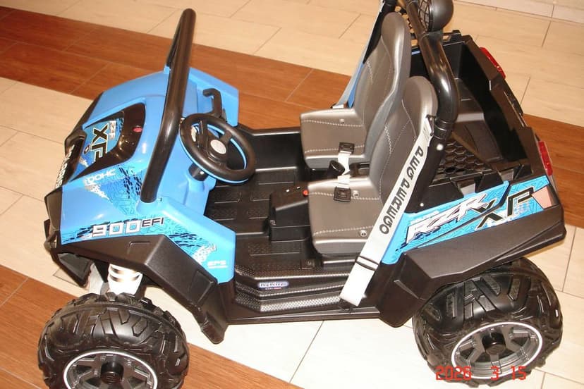Peg Perego Polaris Ranger RZR 900 12 V pojazd na akumulator dla dzieci