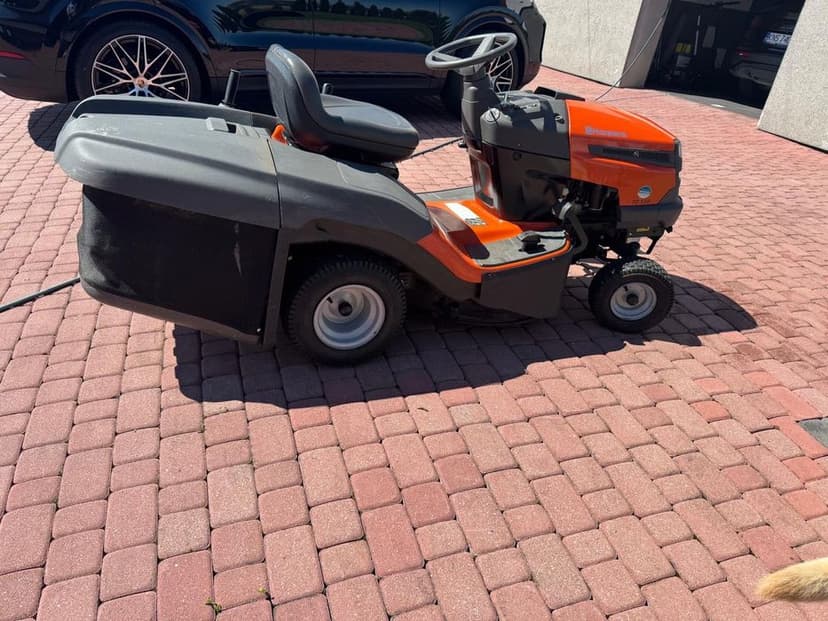 Traktorek do trawy Husqvarna