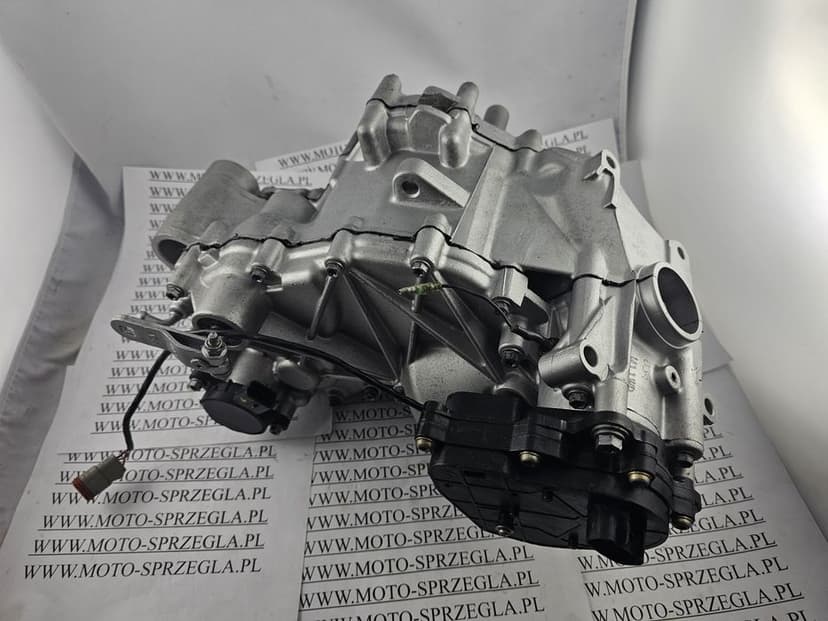 CAN-AM OUTLANDER Renegade 1000 Skrzynia Biegów