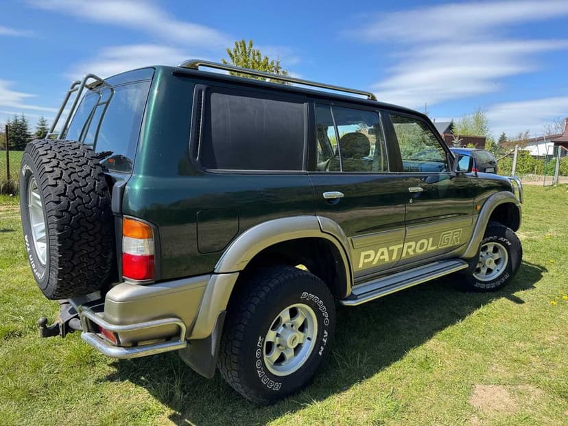 Nissan Patrol Y61 2.8