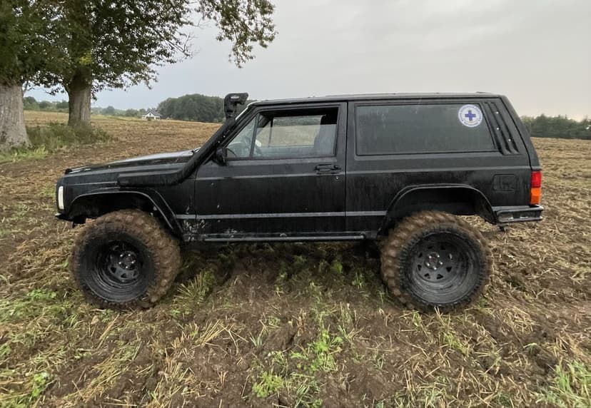 Jeep XJ 3d 4.0 Manual LPG