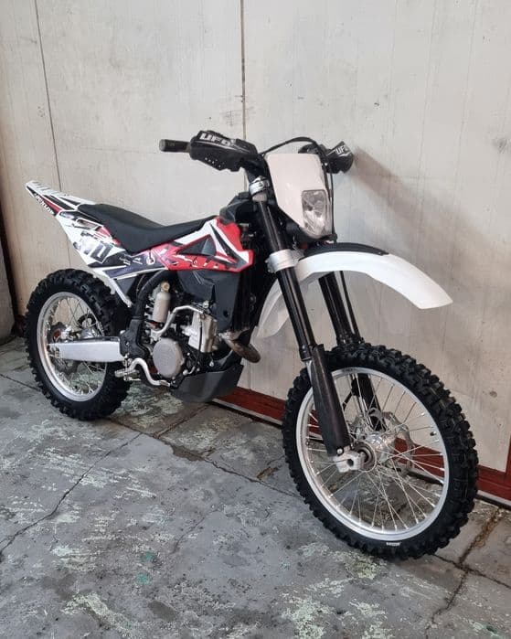 Husqvarna Te 310 super stan, zarejestrowana