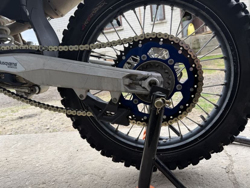 Husqvarna fc250 2018 rok