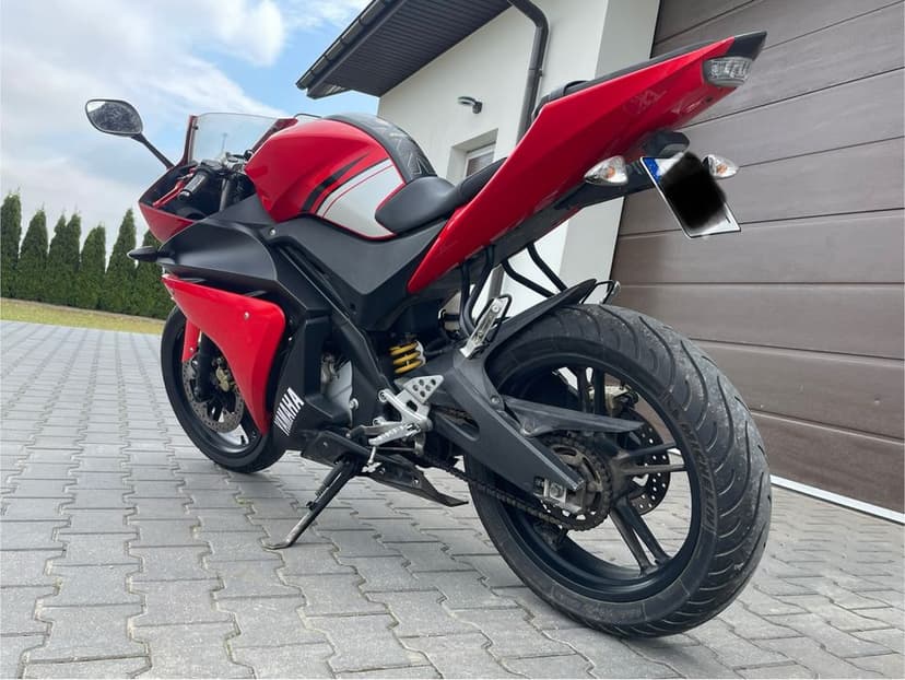Yamaha YZF R125 kat. B/A1 gotowa do sezonu, oryginalne malowanie, akrapovic