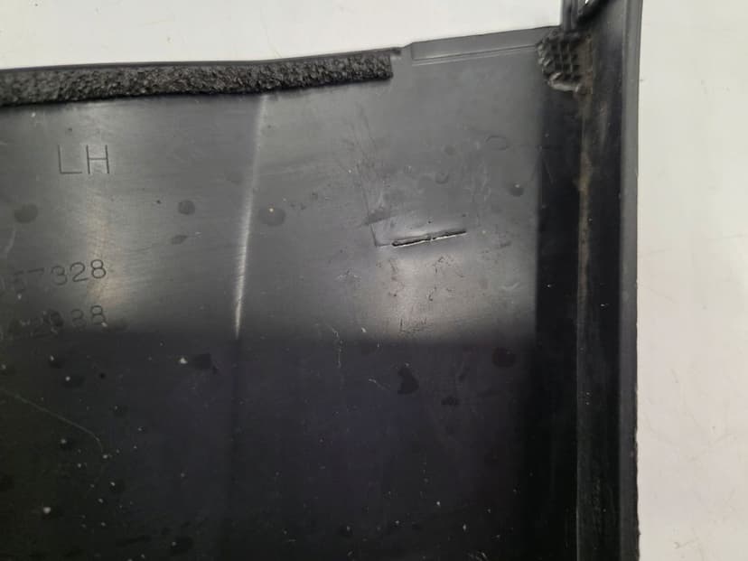 listwa błotnika przód lewa land rover defender ii l663 l8b2-16d055-ae