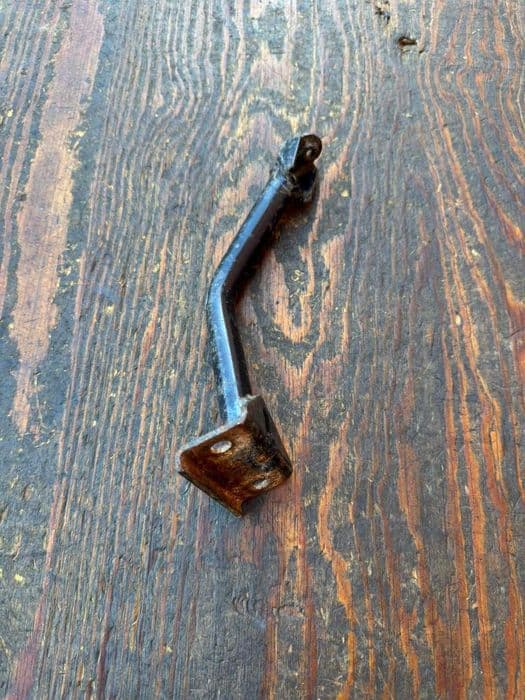 lewe mocowanie uchwyt stelaz blotnika tyl  kawasaki KFX 700 r 04-11