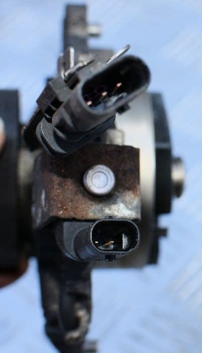 Pompa wody Land Rover Discovery Sport 2.0D 204DT 15r.