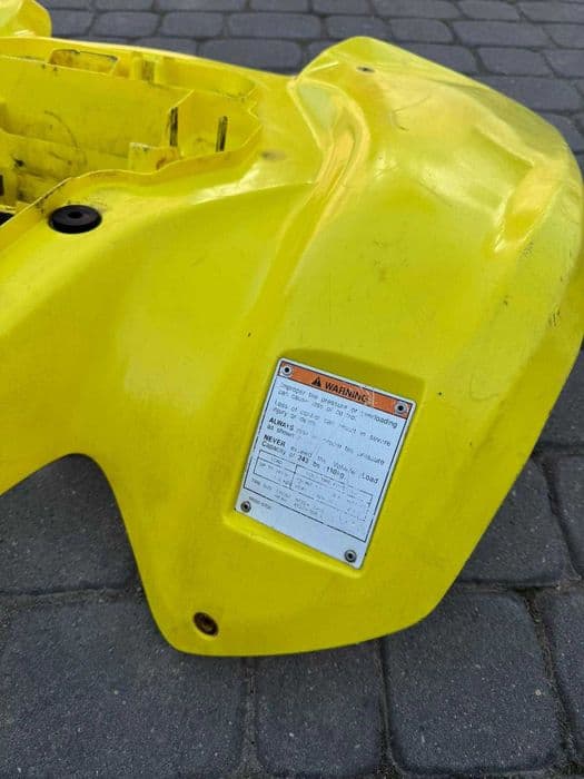 blotnik tyl Suzuki LTZ 400 r 03-08 nadkole plastik tylny zderzak
