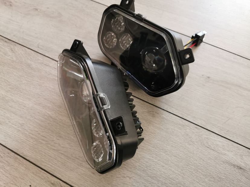 Polaris scrambler sportsman lampa lampy reflektor przód reflektory led