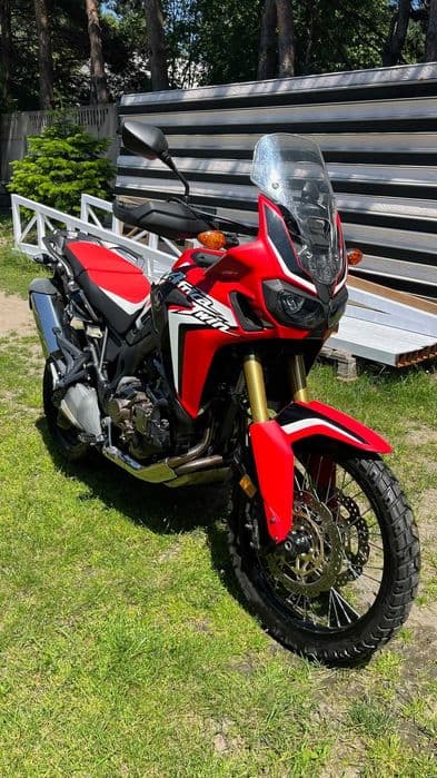 Honda 1000 CRF Africa Twin DCT przebieg 17999 km