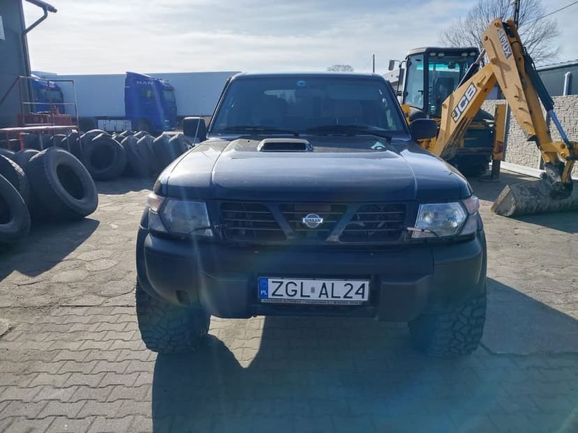 Nissan Patrol y61 2.8