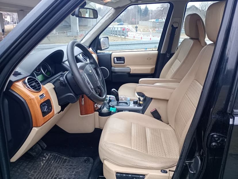 Land Rover Discovery 2.7 HSE salon pl