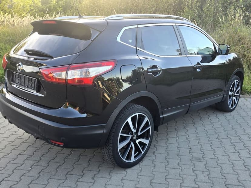 Nissan Qashqai 1.6 D Tekena+ 4x4 bananowe skory ,kamery ,Panorama/zami