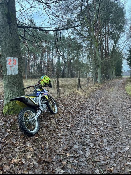 Suzuki RMZ 250  na wtrysku 2011r.