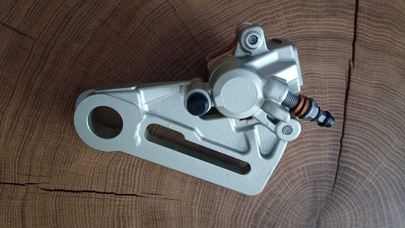 Zacisk hamulcowy tył + jarzmo KTM GASGAS HUSQVARNA | exc,sxf,ec,ex,tc