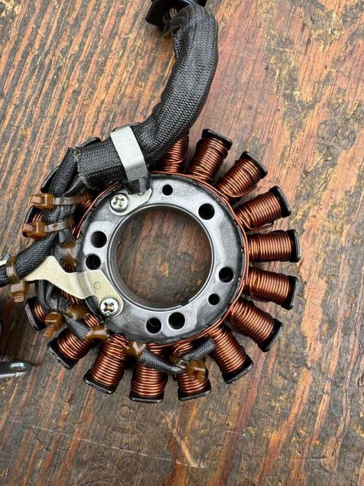 stator Suzuki LTZ 400 r 03-08 stojan iskrownik uzwojenie alternator