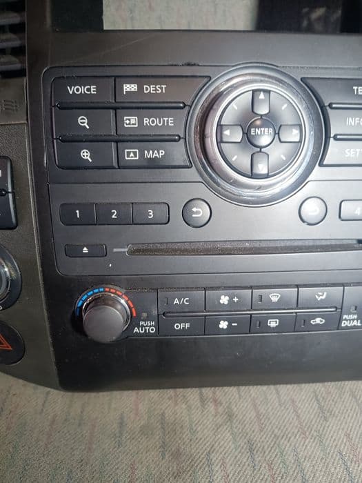 Panel sterowania radia nawiewu Nissan Navara D40 oryg 05-14r kpl gwar