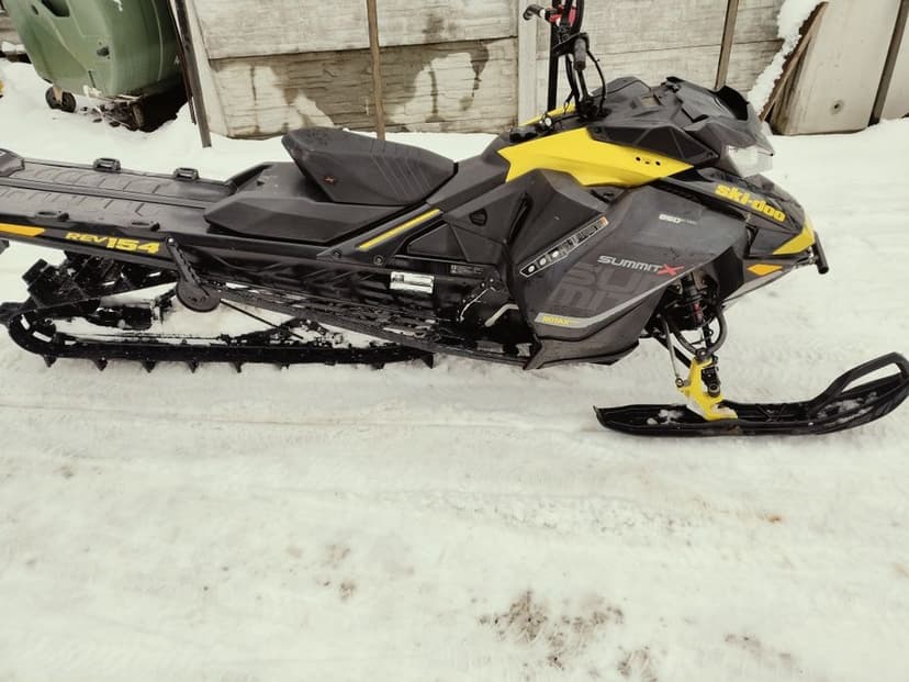 SKi doo 850 etec 154cale skuter śnieżny