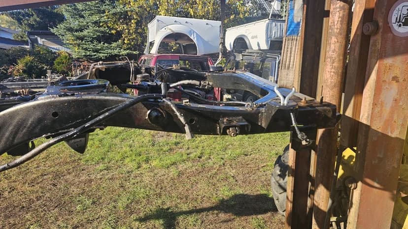 Nissan Patrol y60 3d rama