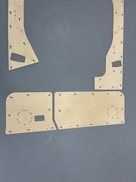 Boczki Nissan Patrol Y60 krótki short 3D 3 drzwi, wnętrze, tapicerka