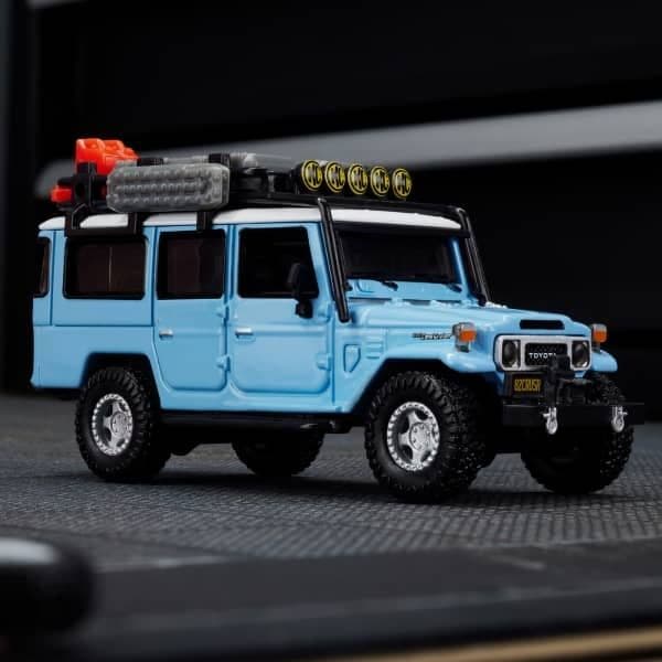 Hot Wheels Elite 64 Toyota Land Cruiser  FJ45 1982 Mod Shop