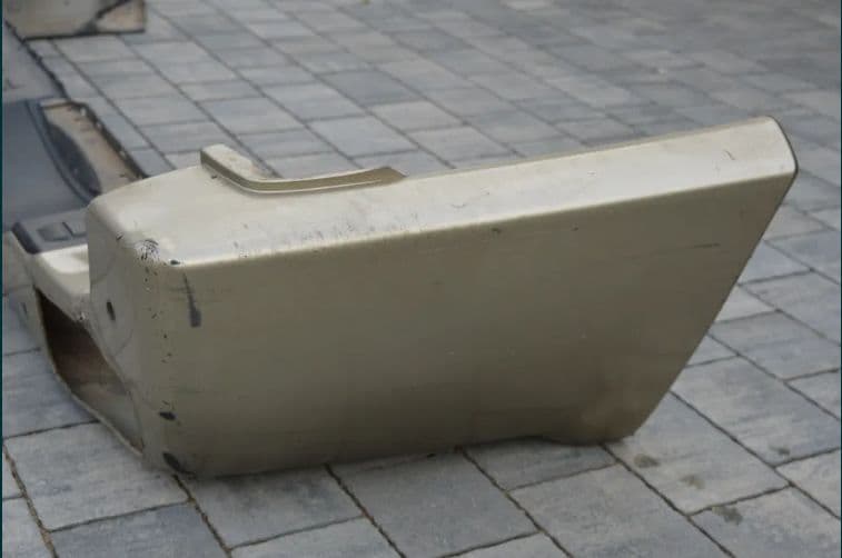 Nissan Patrol Y61 2004r ZDERZAK tył tylny oryginalny