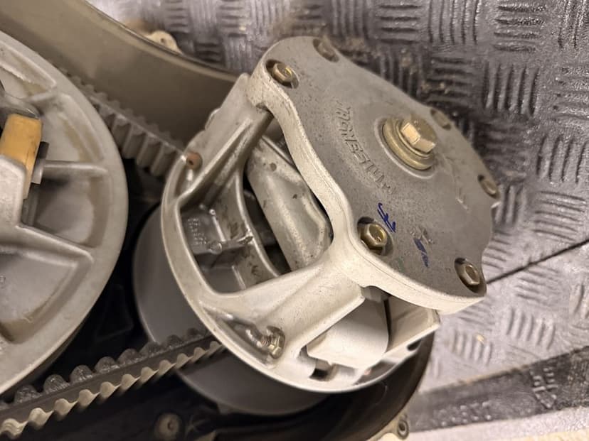 Przekladnia cvt polaris scrambler sportsman 1000s