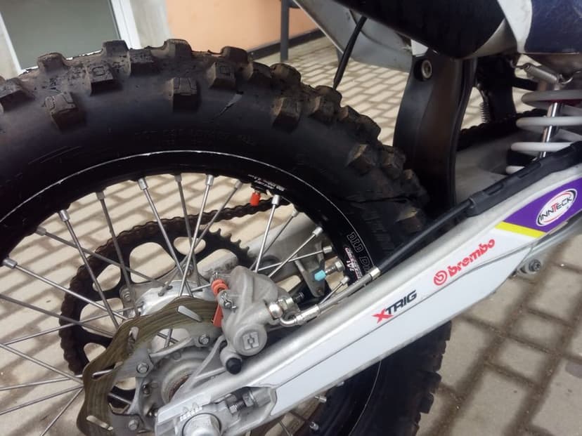 Husqvarna fe250 rok 2022