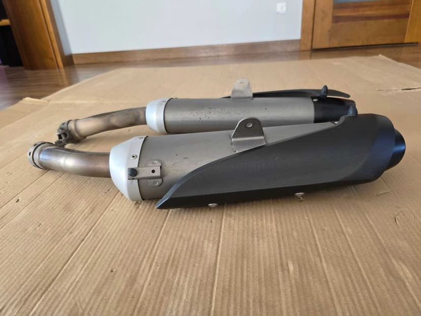Tłumik wydech tłumiki Yamaha YZF R1 RN19 RN 19 osłona