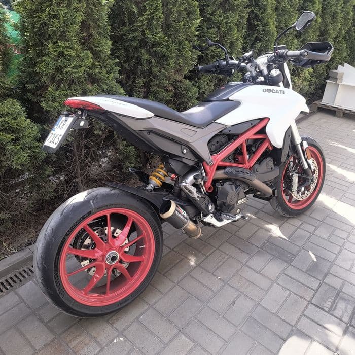 Ducati hipermotard 939