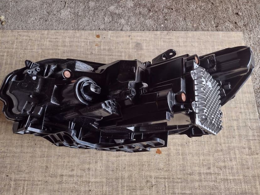 Lampa przednia Jeep Cherokee KL lift full led 2020