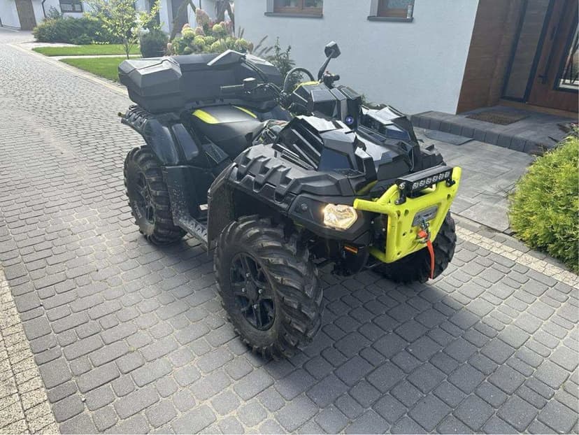 Polaris Sportsman 1000 XP MUD Hight Lifter, Renegade 1000R XMR