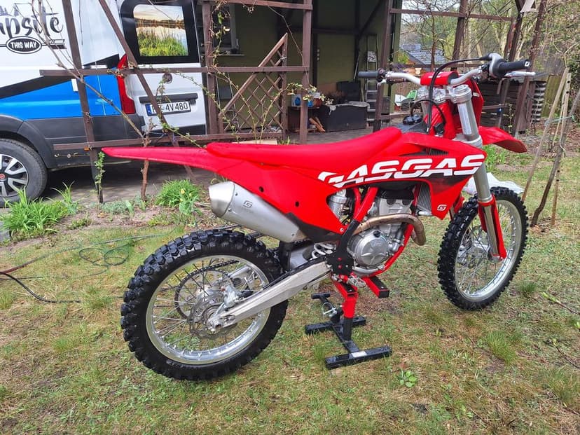 GasGas MC 250F dwie sztuki prawie nowe motocykle 12 i 20 motogodzin