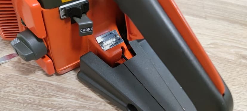 Husqvarna 40 piła spalinowa pilarka łańcuchowa Stihl Ms 230 231 / 251 jonsered