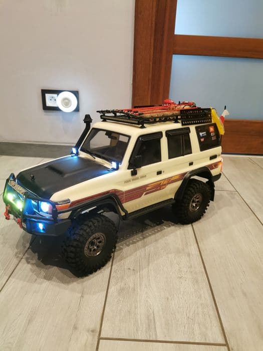 Toyota Land Cruiser RGT ex86190 RC (wysyłka)