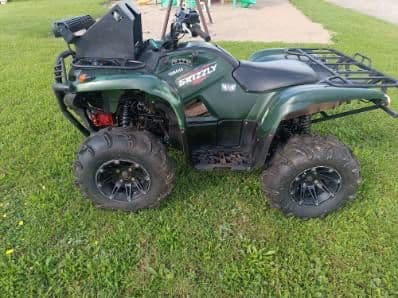 Yamacha Giizzly 550 / 700 rok produkcji 2011 4x4