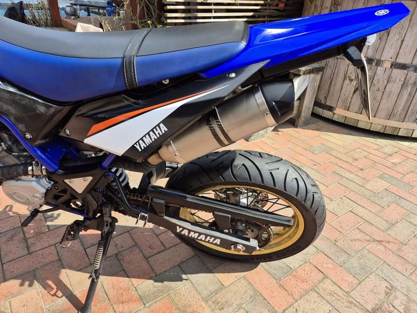 Yamaha WR 125 X supermoto