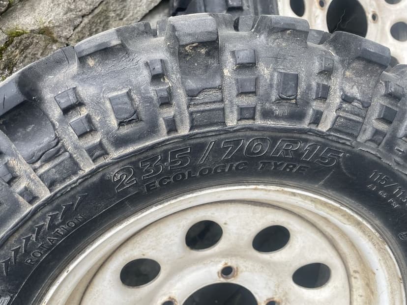 Felgi z oponami 5x139,7 samurai vitara jimny