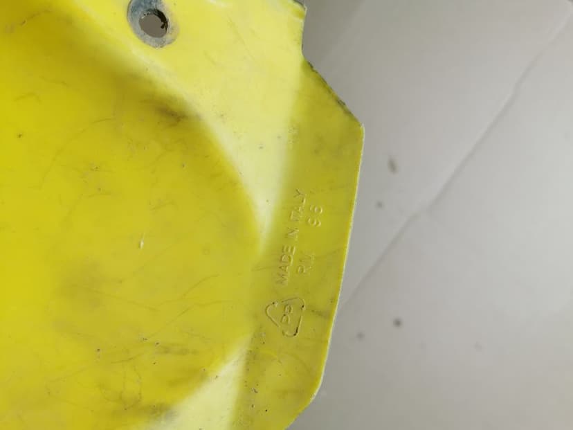 Suzuki RM 125 błotnik tył osłona owiewka obudowa panel