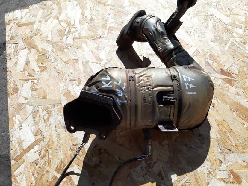 Katalizator Jeep Cherokee KL 14-18r 3.2 tylny