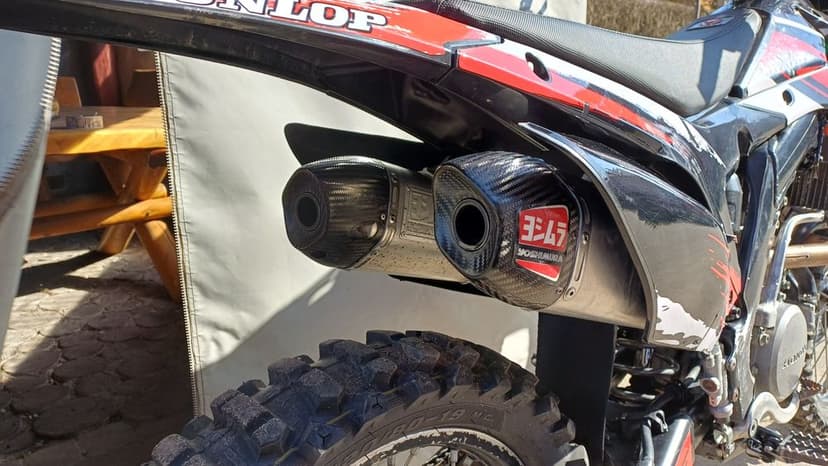 Honda crf 250r  2017  wydech yoshimura