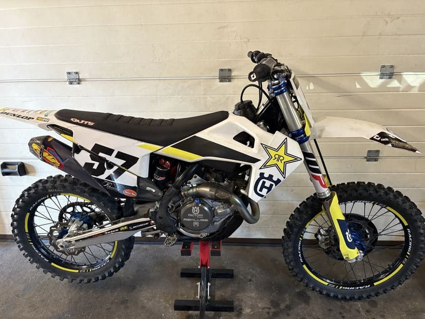 Husqvarna FC 450 Rockstar Edition 2020 TRAX Rekluse FMF sxf  gas gas