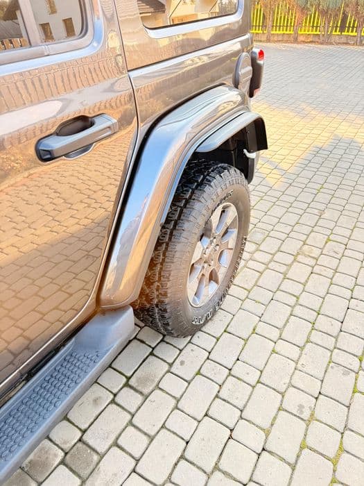 Poszerzenia oryginalnych nadkoli Jeep Wrangler